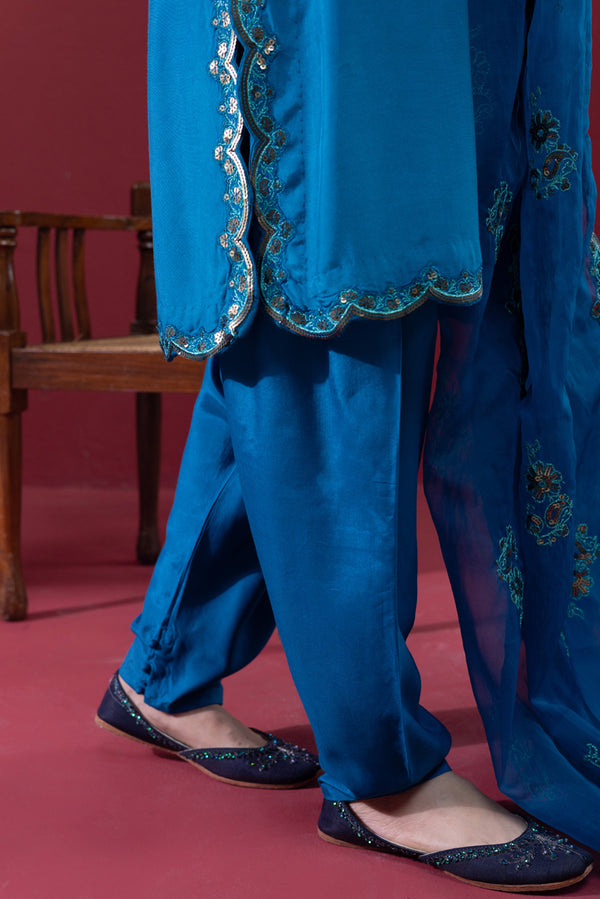 Scalloped Sequin 3-Piece Set