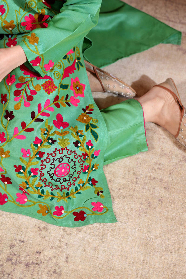 Ember Florals Folk Set