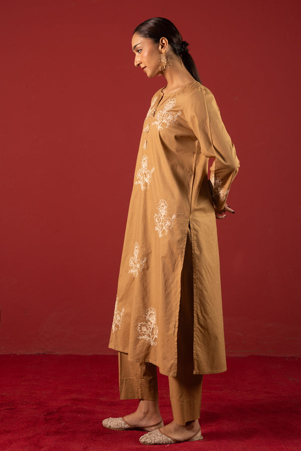 Timeless Threads Tasseled Set