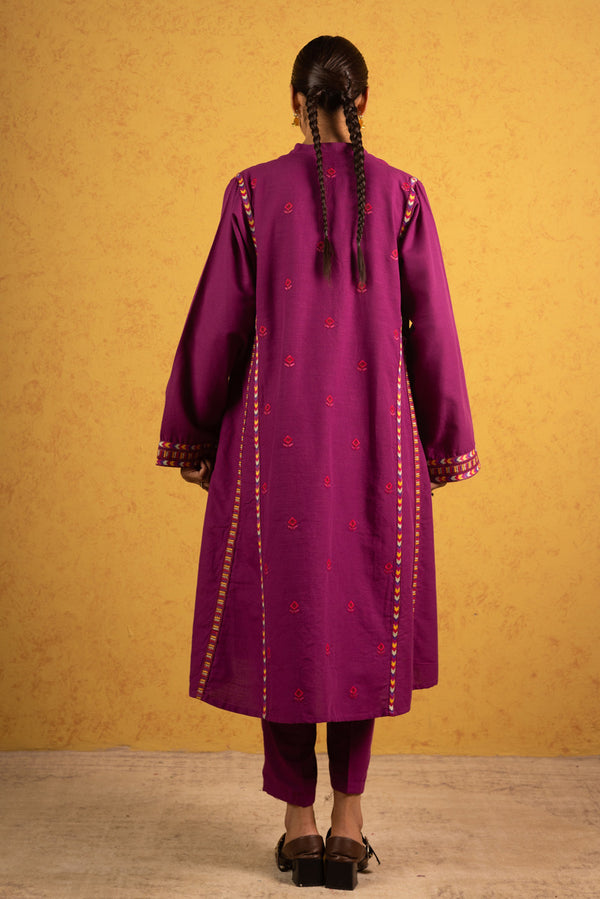 Embroidered Damask Paneled Set