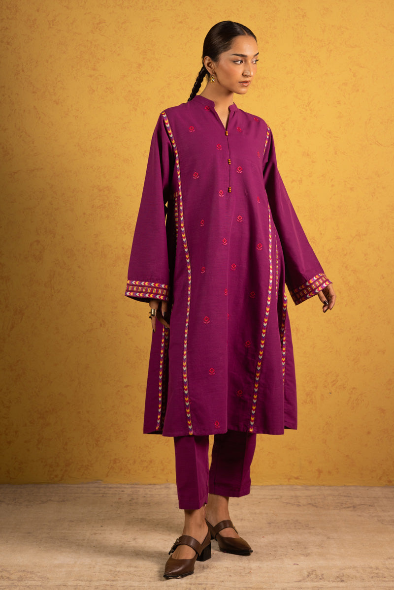 Embroidered Damask Paneled Set