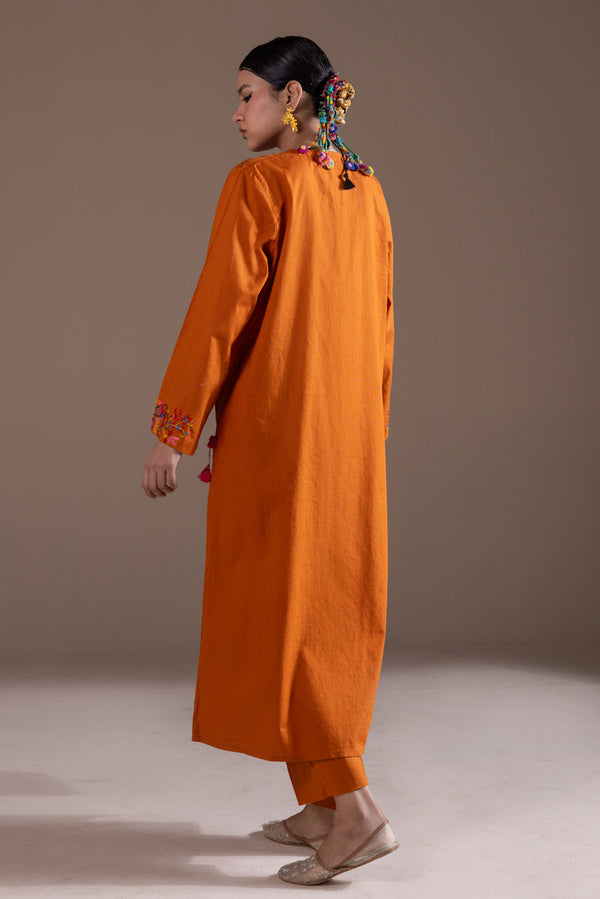 Cottage Chic Embroidered Set