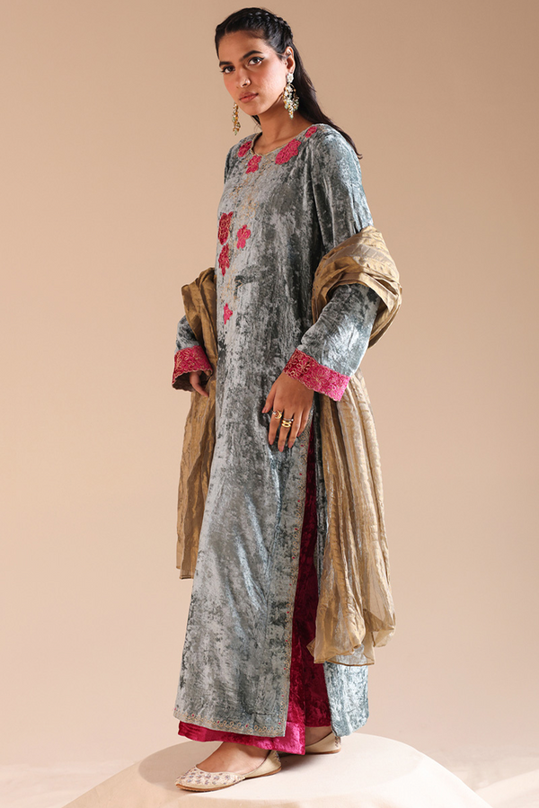 Zareen Velvet 3-Piece Set