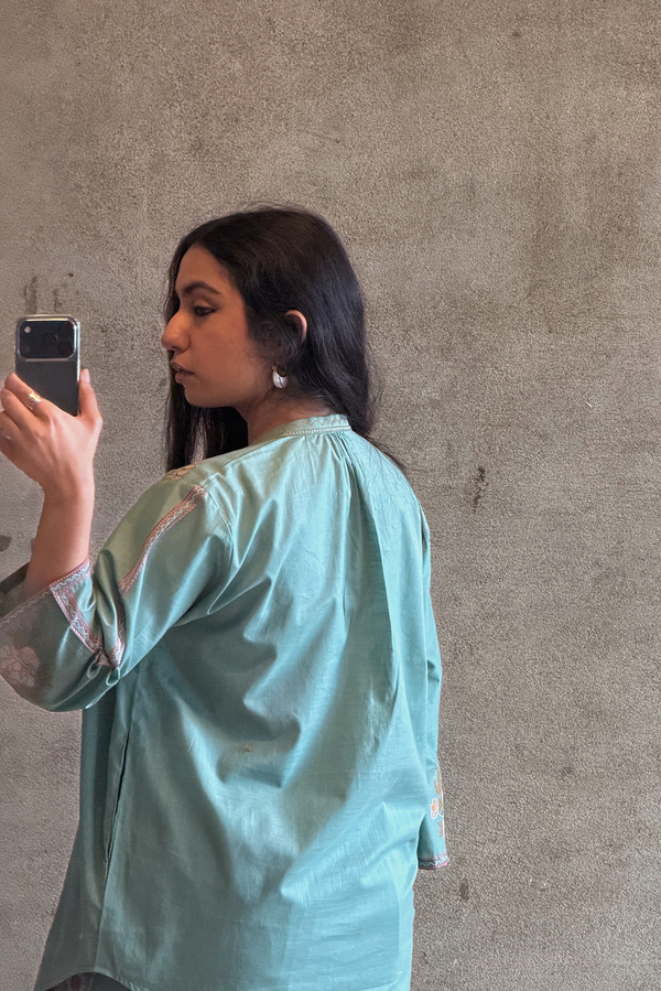 Pyari Paras Embroidered Set