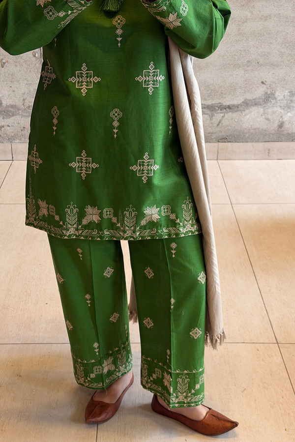 Misty Embroidered Set